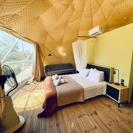 Manna Gea Glamping Domes Hotel Vonitsa Exterior photo